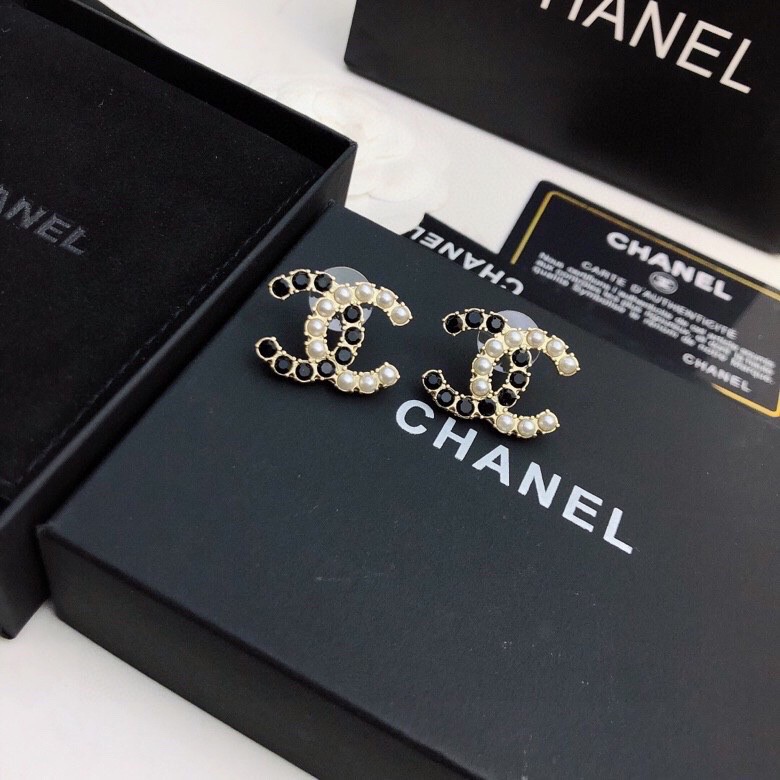 Ch**el earrings